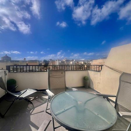 83/3-Lovely 1 Bedroom Penthouse Birkirkara Eksteriør bilde